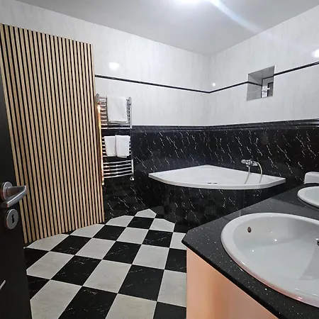 Simple National Arena Self Check In * Bucharest