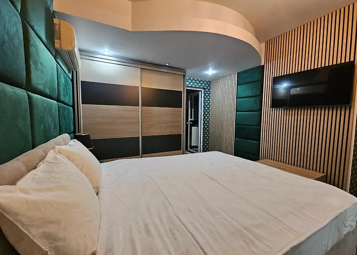 Simple National Arena Self Check In * بوخارست