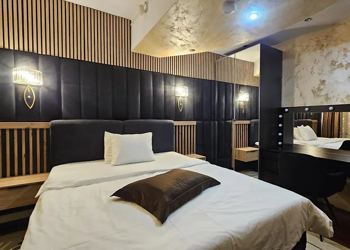 Simple National Arena Self Check In * بوخارست