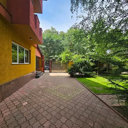 Simple National Arena Self Check In ブカレスト